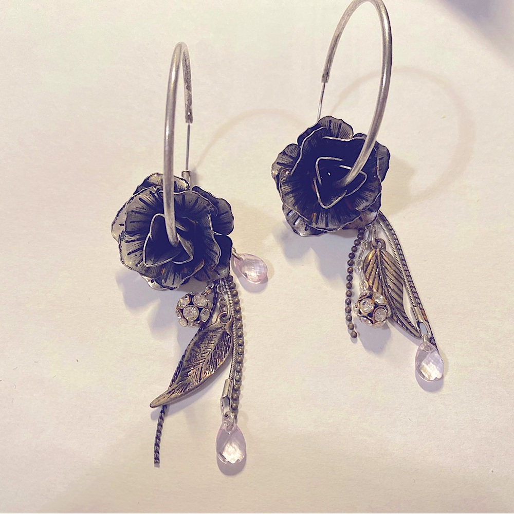 Vintage flower hoop earrings